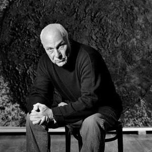 A portrait photograph of Richard Serra
