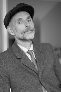 A portrait of Glenn Brown