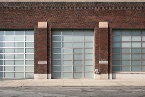 A photograph of the outside of the Gagosian location 555 West 24th Street, New York