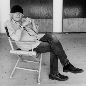 A portrait photograph of Brice Marden