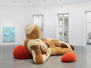 Installation view. Artwork © Urs Fischer. Photo: Stefan Altenburger